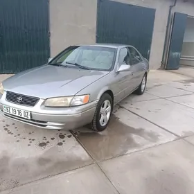 Toyota Camry 1999