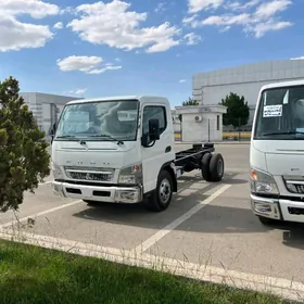 Mitsubishi Canter 2025