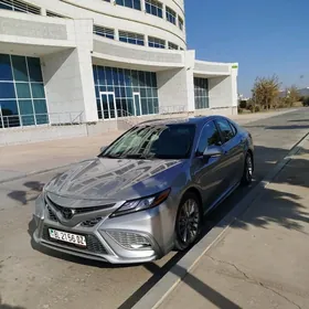 Toyota Camry 2022