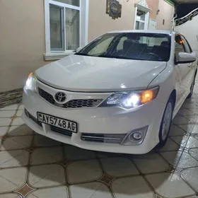 Toyota Camry 2012