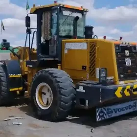 XCMG LW500F 2015