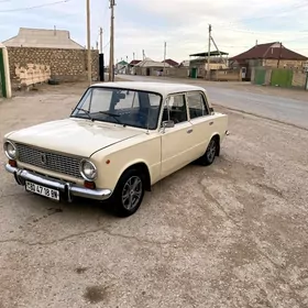 Lada 2104 1985