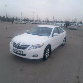 Toyota Camry 2010