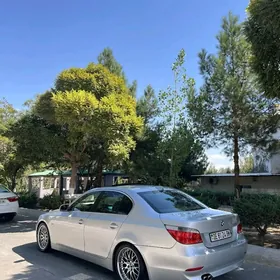 BMW E60 2004