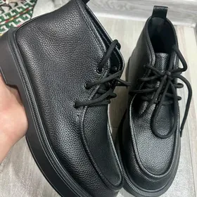 Женская обувь