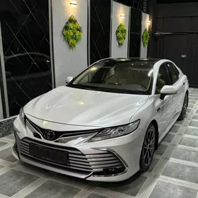 Toyota Camry 2022