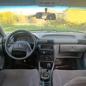 Opel Astra 1993