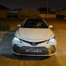 Toyota Camry 2020
