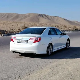 Toyota Camry 2013