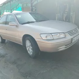 Toyota Camry 1999