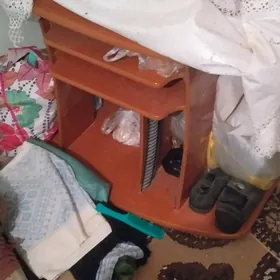 Тумбочка для техники