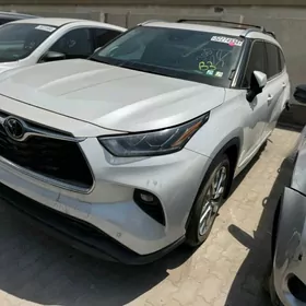 Toyota Highlander 2021