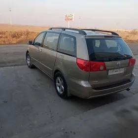 Toyota Sienna 2009