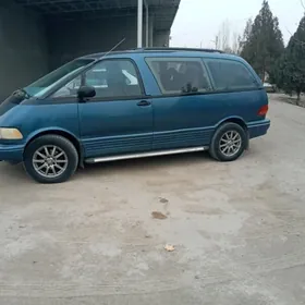 Toyota Previa 1993