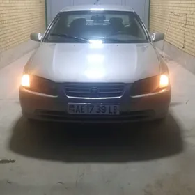 Toyota Camry 1998