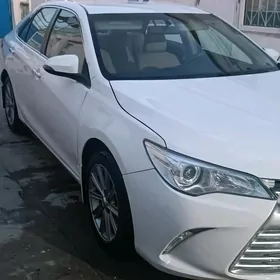 Toyota Camry 2017
