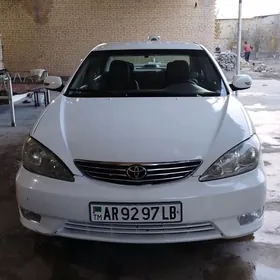 Toyota Camry 2004