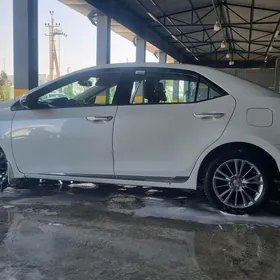 Toyota Corolla 2015