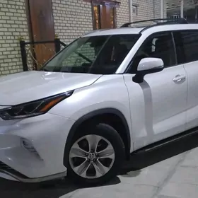 Toyota Highlander 2020