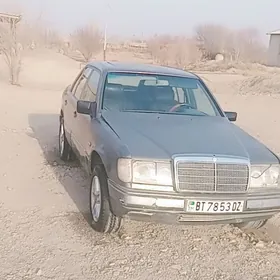 Mercedes-Benz 230E 1993