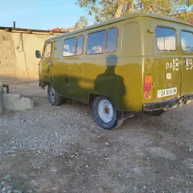 UAZ Profi 1982