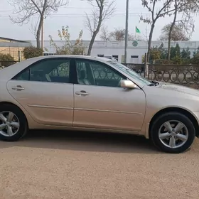 Toyota Camry 2005