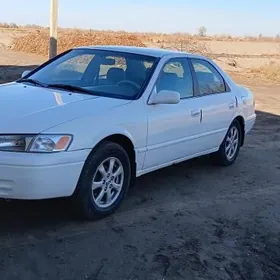 Toyota Camry 1999