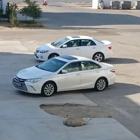 Toyota Camry 2016