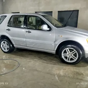 Mercedes-Benz ML350 1998