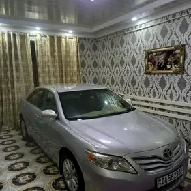 Toyota Camry 2010