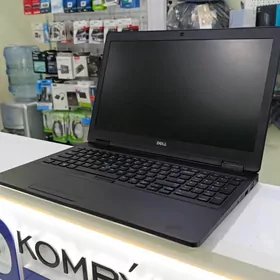 Noutbuk Dell 5570