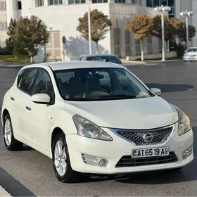 Nissan Tiida 2013