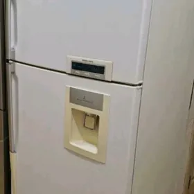 Холодильник LG