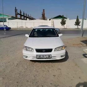 Toyota Camry 1999