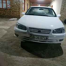 Toyota Camry 2001