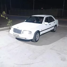 Mercedes-Benz C-Class 1995