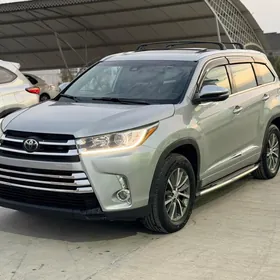 Toyota Highlander 2018