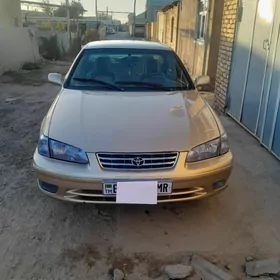 Toyota Camry 2000