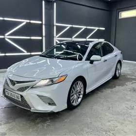 Toyota Camry 2020