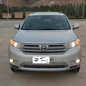 Toyota Highlander 2013