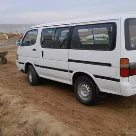 Toyota Hiace 1990