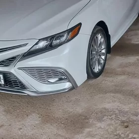 Toyota Camry 2022