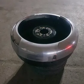 крышка запаски PAJERO 4 2013г.