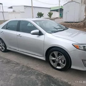 Toyota Camry 2013