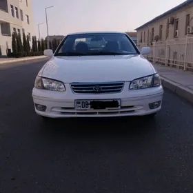 Toyota Camry 2000