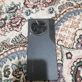 Tecno camon 30