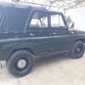 UAZ 469 1990