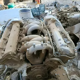 Mersedes mator 42 8silindir