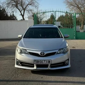Toyota Camry 2013