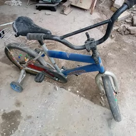 детский велосипед 4-5 яша